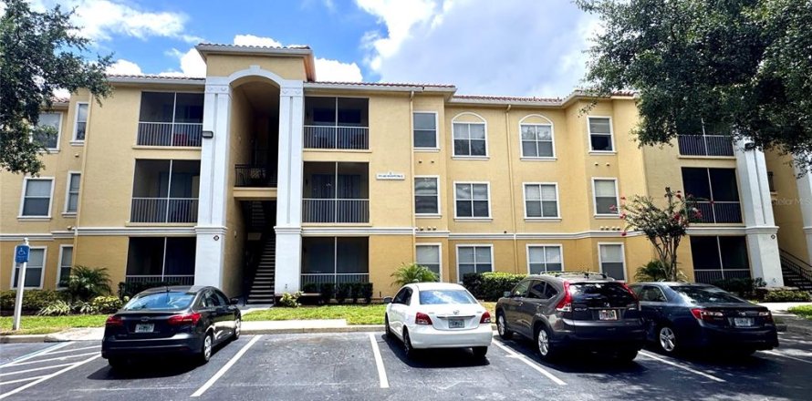 Condo in Maitland, Florida, 2 bedrooms № 2099382