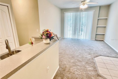 Condo in Maitland, Florida, 2 bedrooms № 2099382 - photo 6