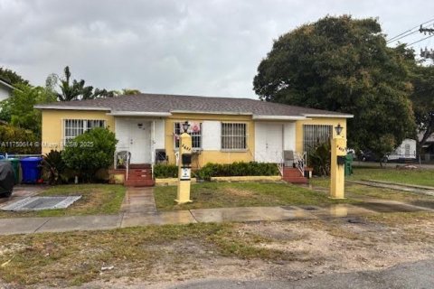 Immobilier commercial à vendre à Miami, Floride: 130.06 m2 № 1971443 - photo 4