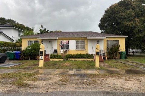 Immobilier commercial à vendre à Miami, Floride: 130.06 m2 № 1971443 - photo 3