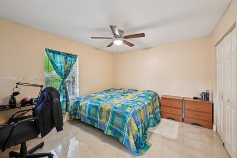 Casa en venta en West Palm Beach, Florida, 3 dormitorios, 214.05 m2 № 2000353 - foto 28