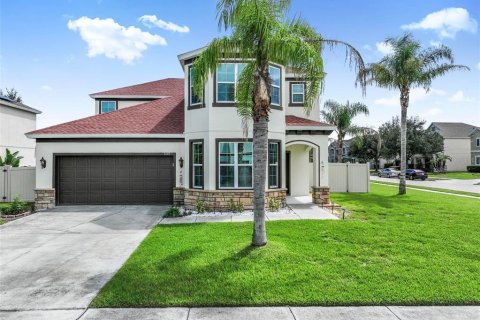 House in Apopka, Florida 5 bedrooms, 308.9 sq.m. № 2358879