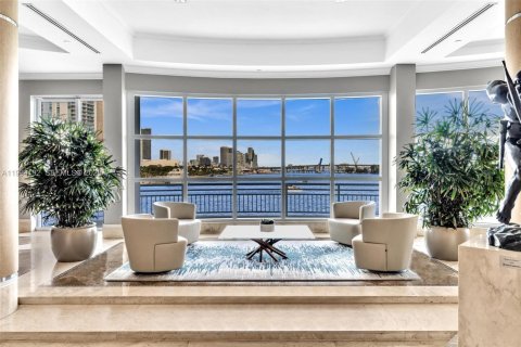 Condominio en venta en Miami, Florida, 2 dormitorios, 133.78 m2 № 2056044 - foto 18