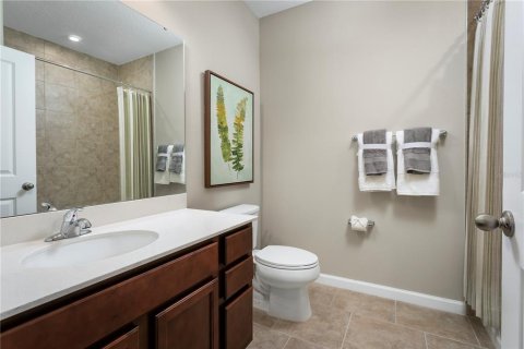 House in Winter Haven, Florida 3 bedrooms, 168.62 sq.m. № 2259321 - photo 15