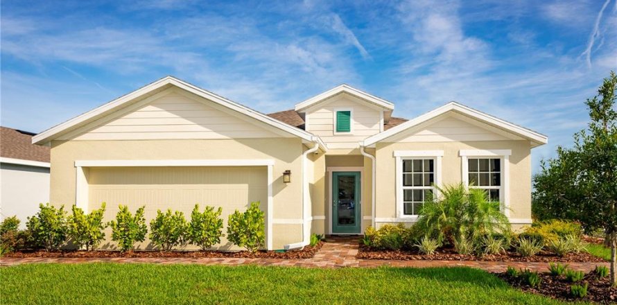House in Winter Haven, Florida 3 bedrooms, 168.62 sq.m. № 2259321