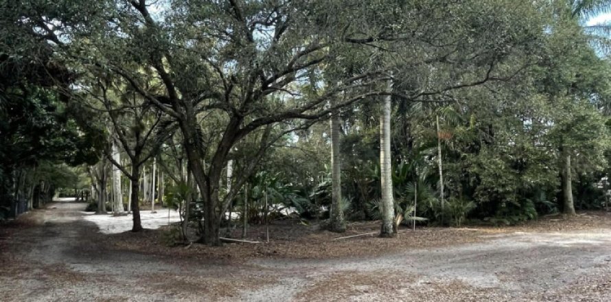 Terreno en Davie, Florida № 851998