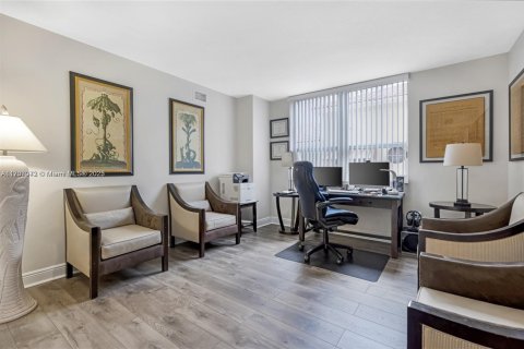 Condominio en venta en Miami, Florida, 3 dormitorios, 146.32 m2 № 1863674 - foto 7