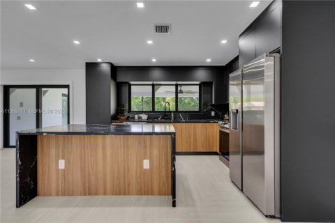 Casa en venta en Southwest Ranches, Florida, 4 dormitorios, 208.75 m2 № 2019719 - foto 12