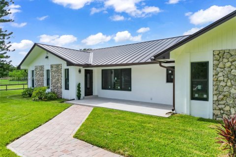 Casa en venta en Southwest Ranches, Florida, 4 dormitorios, 208.75 m2 № 2019719 - foto 4