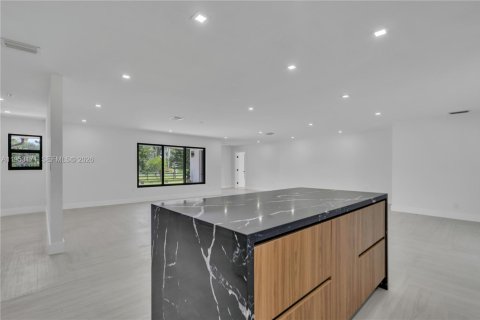 Casa en venta en Southwest Ranches, Florida, 4 dormitorios, 208.75 m2 № 2019719 - foto 13