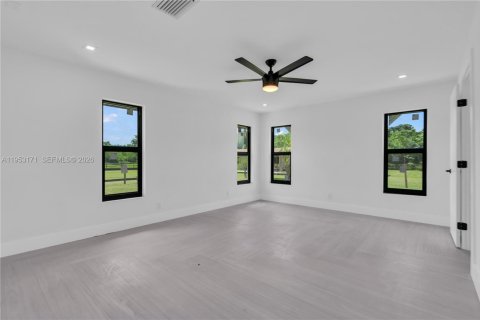Casa en venta en Southwest Ranches, Florida, 4 dormitorios, 208.75 m2 № 2019719 - foto 16