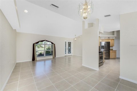 Villa ou maison à vendre à Rotonda, Floride: 3 chambres, 152.82 m2 № 1449436 - photo 12