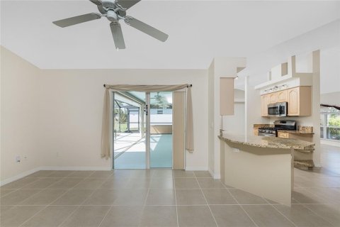 Villa ou maison à vendre à Rotonda, Floride: 3 chambres, 152.82 m2 № 1449436 - photo 16