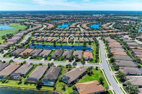 House in Bradenton, Florida 2 bedrooms, 156.45 sq.m. № 2394110 - photo 5