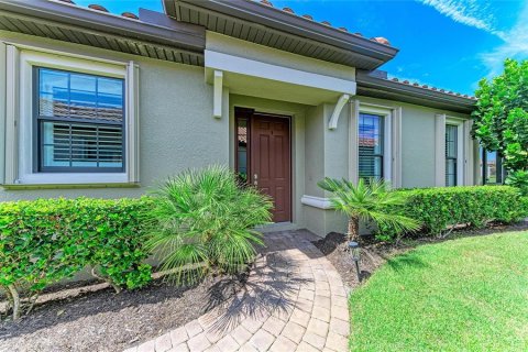House in Bradenton, Florida 2 bedrooms, 156.45 sq.m. № 2394110 - photo 8