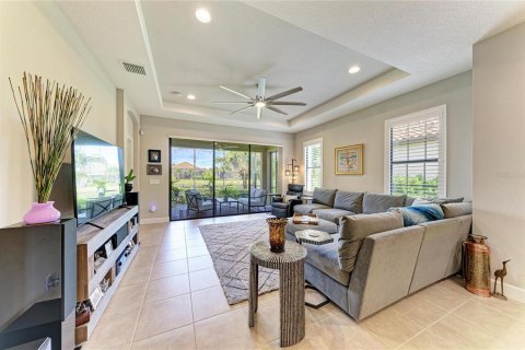House in Bradenton, Florida 2 bedrooms, 156.45 sq.m. № 2394110 - photo 11