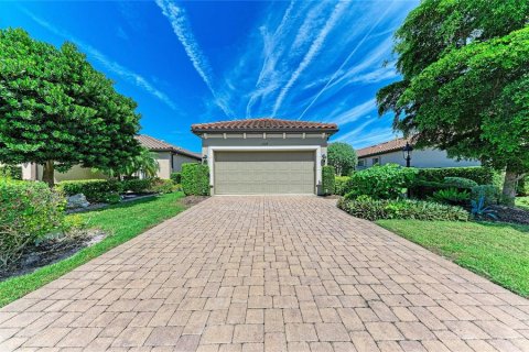 House in Bradenton, Florida 2 bedrooms, 156.45 sq.m. № 2394110 - photo 6