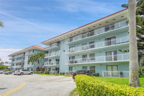 Copropriété à vendre à Plantation, Floride: 1 chambre, 61.78 m2 № 1877668 - photo 2