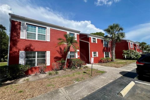 Condominio en venta en Saint Petersburg, Florida, 2 dormitorios, 76.18 m2 № 1785579 - foto 1