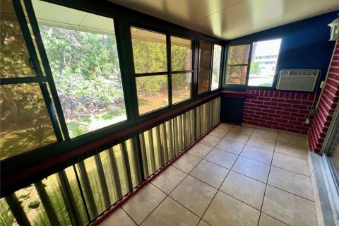 Condominio en venta en Saint Petersburg, Florida, 2 dormitorios, 76.18 m2 № 1785579 - foto 8