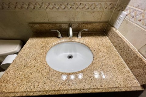 Condominio en venta en Saint Petersburg, Florida, 2 dormitorios, 76.18 m2 № 1785579 - foto 23