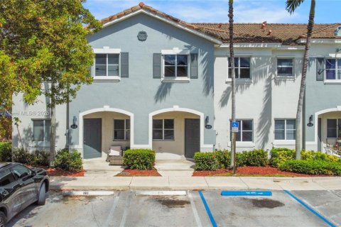 Townhouse in Homestead, Florida 3 bedrooms, 140.19 sq.m. № 1502858 - photo 23