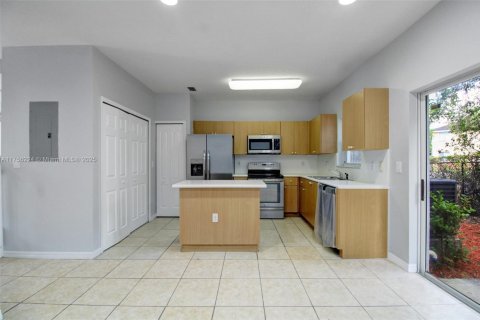 Townhouse in Homestead, Florida 3 bedrooms, 140.19 sq.m. № 1502858 - photo 7