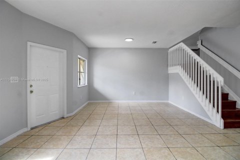 Townhouse in Homestead, Florida 3 bedrooms, 140.19 sq.m. № 1502858 - photo 4
