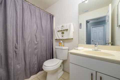 House in Wesley Chapel, Florida 3 bedrooms, 107.58 sq.m. № 2348052 - photo 21
