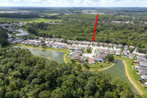 House in Wesley Chapel, Florida 3 bedrooms, 107.58 sq.m. № 2348052 - photo 5