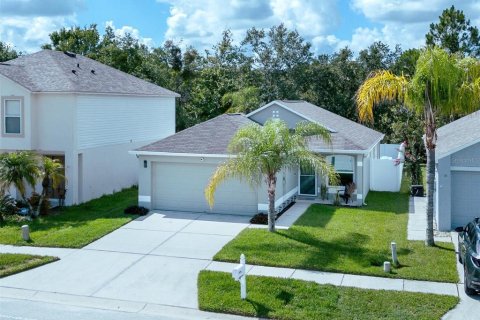 Villa ou maison à Wesley Chapel, Floride 3 chambres, 107.58 m2 № 2348052