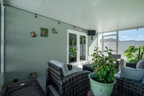 House in Wesley Chapel, Florida 3 bedrooms, 107.58 sq.m. № 2348052 - photo 23