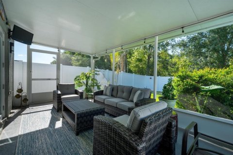 House in Wesley Chapel, Florida 3 bedrooms, 107.58 sq.m. № 2348052 - photo 22
