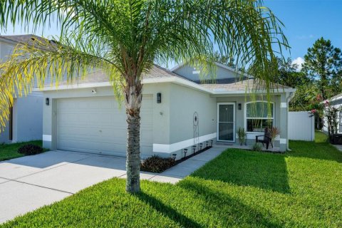 House in Wesley Chapel, Florida 3 bedrooms, 107.58 sq.m. № 2348052 - photo 2