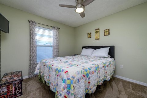 House in Wesley Chapel, Florida 3 bedrooms, 107.58 sq.m. № 2348052 - photo 15