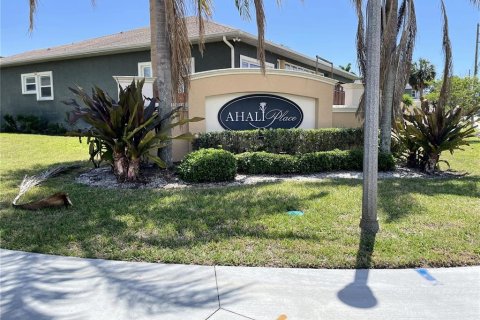 House in Saint Petersburg, Florida 3 bedrooms, 232.63 sq.m. № 1629981 - photo 25