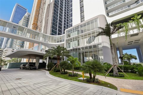 Condo in Miami, Florida, 3 bedrooms  № 1855289 - photo 4