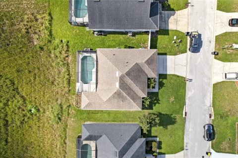 House in Davenport, Florida 4 bedrooms, 123.93 sq.m. № 1916400 - photo 30