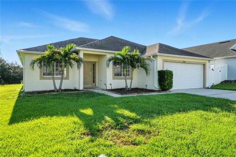 House in Davenport, Florida 4 bedrooms, 123.93 sq.m. № 1916400 - photo 5
