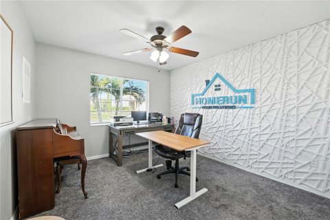 House in Davenport, Florida 4 bedrooms, 123.93 sq.m. № 1916400 - photo 19