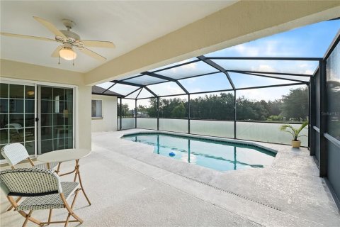 House in Davenport, Florida 4 bedrooms, 123.93 sq.m. № 1916400 - photo 23