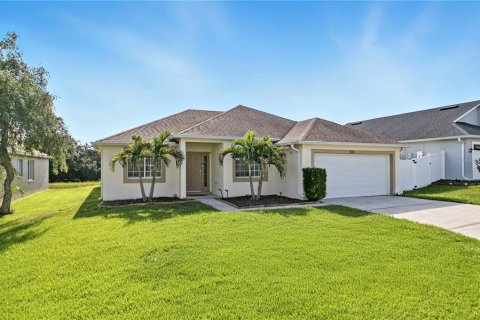 House in Davenport, Florida 4 bedrooms, 123.93 sq.m. № 1916400 - photo 27