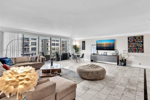 Condo in Bal Harbour, Florida, 3 bedrooms  № 1748222 - photo 8