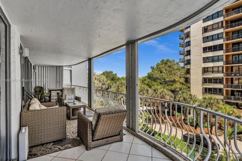 Condo in Bal Harbour, Florida, 3 bedrooms  № 1748222 - photo 14