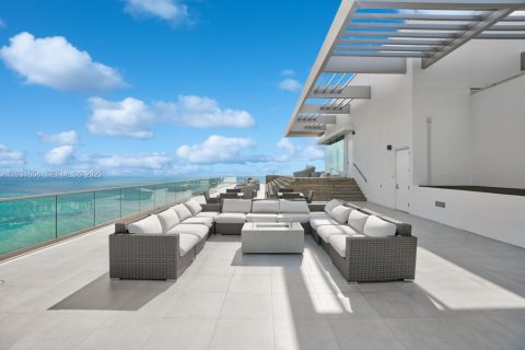 Condominio en venta en Bal Harbour, Florida, 6 dormitorios, 835.47 m2 № 2034754 - foto 7