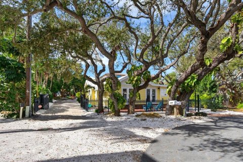 Villa ou maison à vendre à Sarasota, Floride: 6 chambres, 423.73 m2 № 2144918 - photo 9