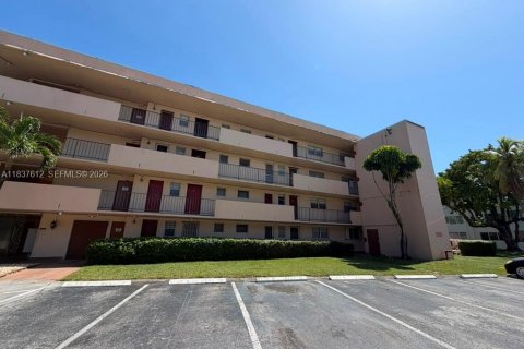 Condo in Miami, Florida, 2 bedrooms  № 2263823