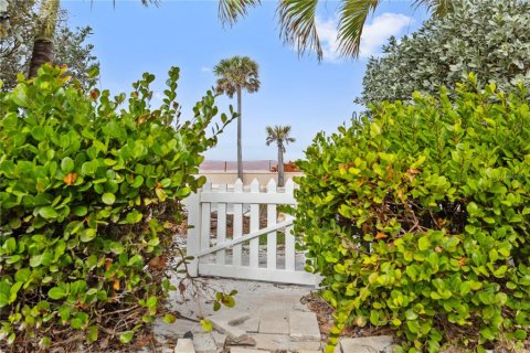 Land in Saint Pete Beach, Florida № 1906904 - photo 6