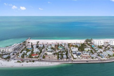 Land in Saint Pete Beach, Florida № 1906904 - photo 17