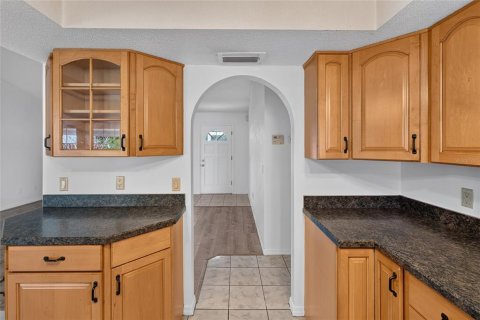 Villa ou maison à vendre à Edgewater, Floride: 3 chambres, 116.59 m2 № 2203782 - photo 21